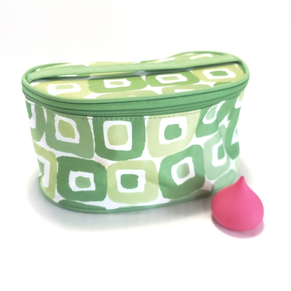 Clinique Oval Bag Cosmetic Carry On Gym Makeup